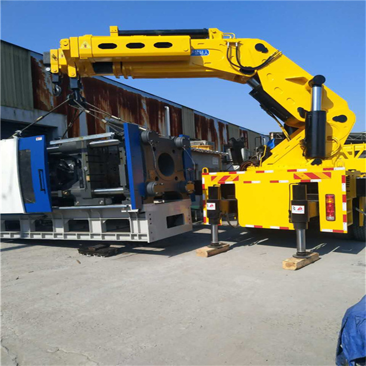 巴塘 大吨位折臂吊出租费用解析：一小时租赁多少钱