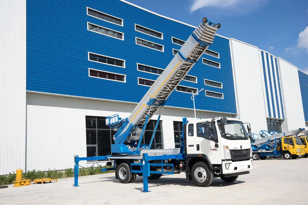 巴塘小型云梯车上料车租赁多少钱