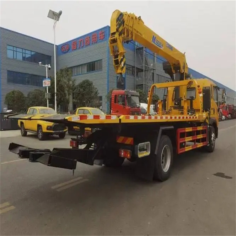 巴塘附近小随车吊出租电话，轻松解决搬运烦恼