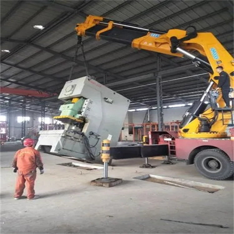 巴塘80吨折臂吊车出租附近电话