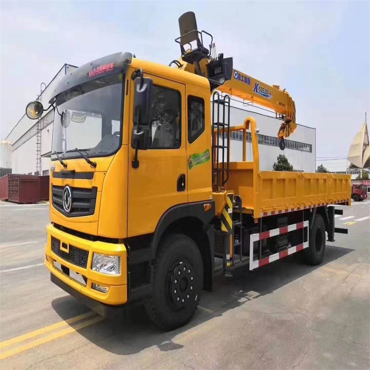 巴塘附近找一辆随车吊出租