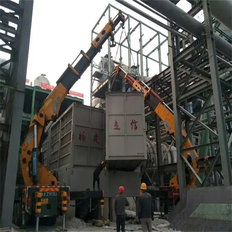 巴塘折臂吊车租赁电话