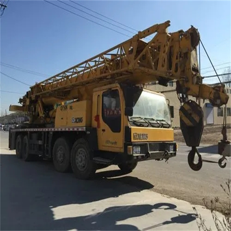 巴塘哪里有专业吊车出租